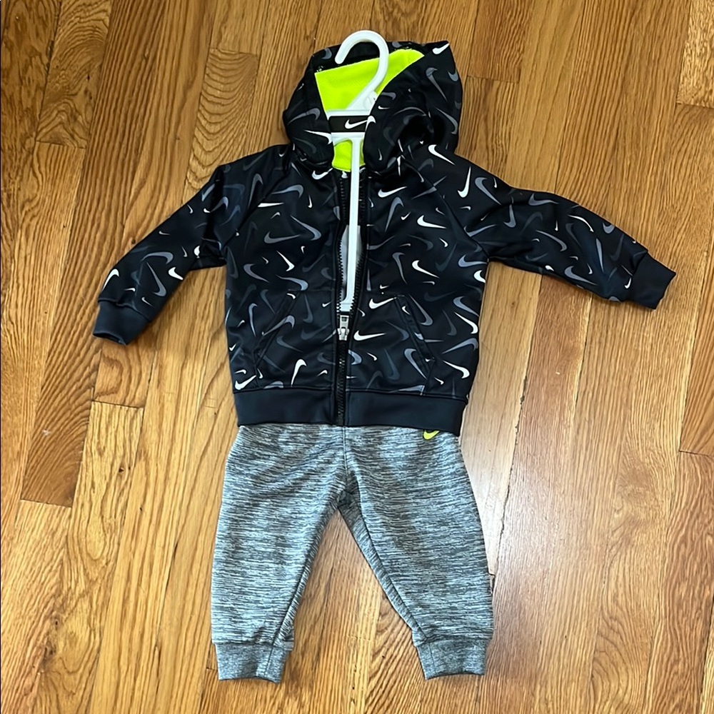 Nike Kids Black and Gray Tracksuit